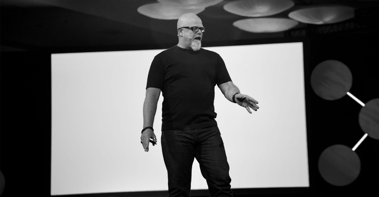 speaker image